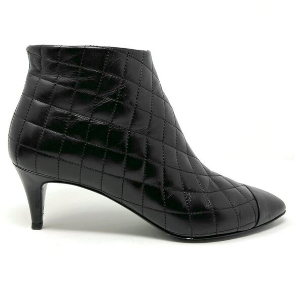 Chanel Black Quilted Leather Cap Toe Ankle Boots Size 38 EU Fall Boots - Picture 3 of 10